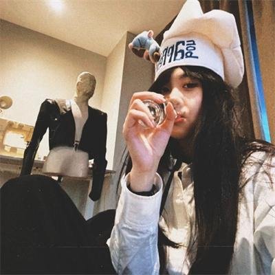 莫茜
